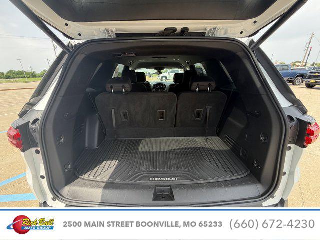 2023 Chevrolet Traverse AWD LT Cloth