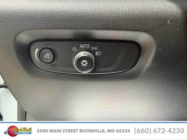 2023 Chevrolet Traverse AWD LT Cloth
