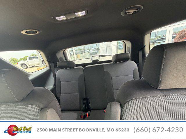 2023 Chevrolet Traverse AWD LT Cloth