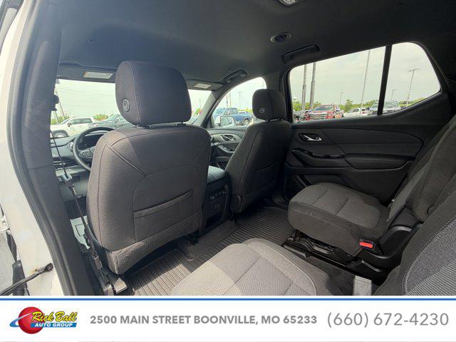 2023 Chevrolet Traverse AWD LT Cloth