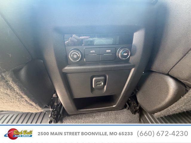2023 Chevrolet Traverse AWD LT Cloth
