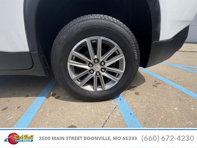 2023 Chevrolet Traverse AWD LT Cloth