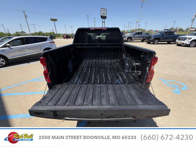 2025 Chevrolet Silverado 1500 4WD Crew Cab Standard Bed LT