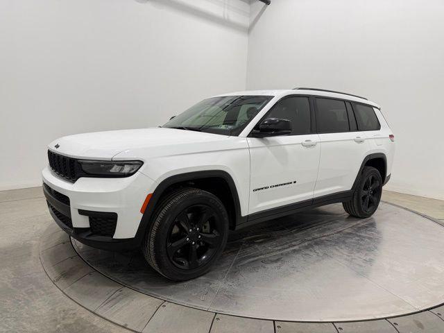 2022 Jeep Grand Cherokee L Altitude 4x4 2022 Jeep Grand Cherokee L Altitude 4x4