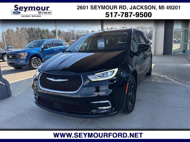 2024 Chrysler Pacifica Touring L for sale in Jackson, MI