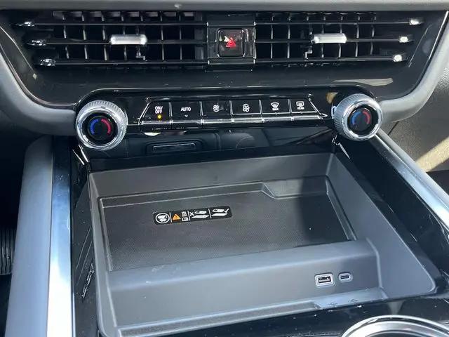 2026 Chevrolet Tahoe 4WD Premier