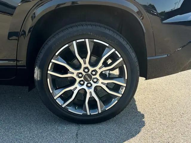 2026 GMC Acadia Denali Ultimate FWD