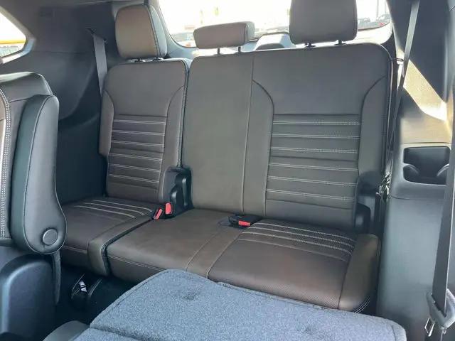 2026 GMC Acadia Denali Ultimate FWD