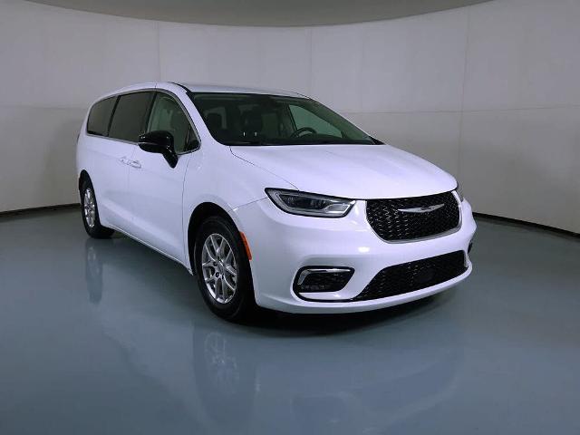 2024 Chrysler Pacifica Touring L for sale in Sandusky, MI