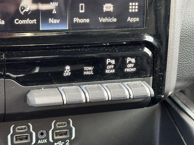 2023 Ram 1500 Laramie Crew Cab 4x4 5'7" Box