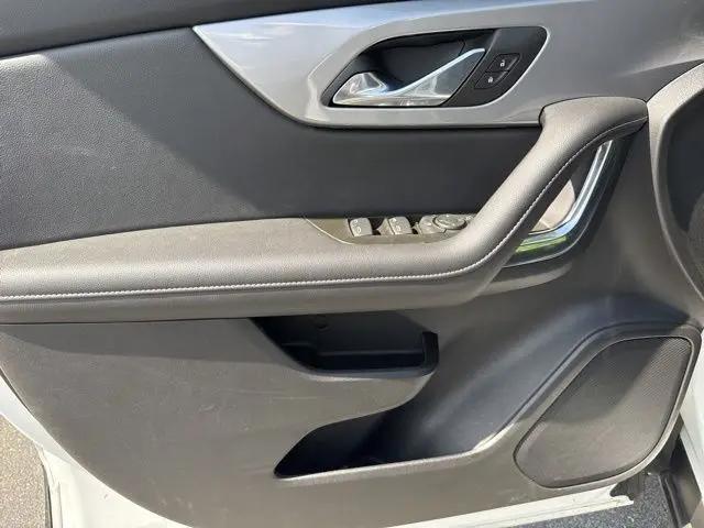 2025 Chevrolet Blazer AWD 2LT
