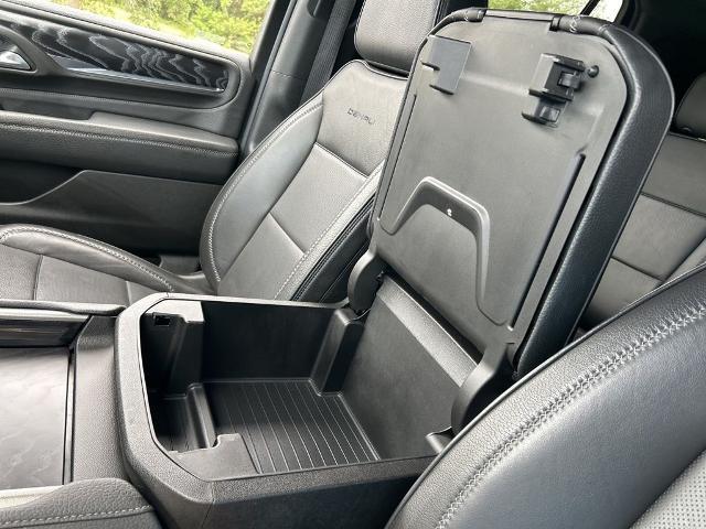 2023 GMC Yukon 4WD Denali