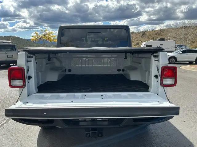 2024 Jeep Gladiator Sport