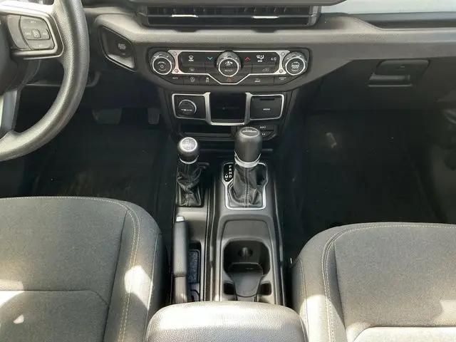 2024 Jeep Gladiator Sport