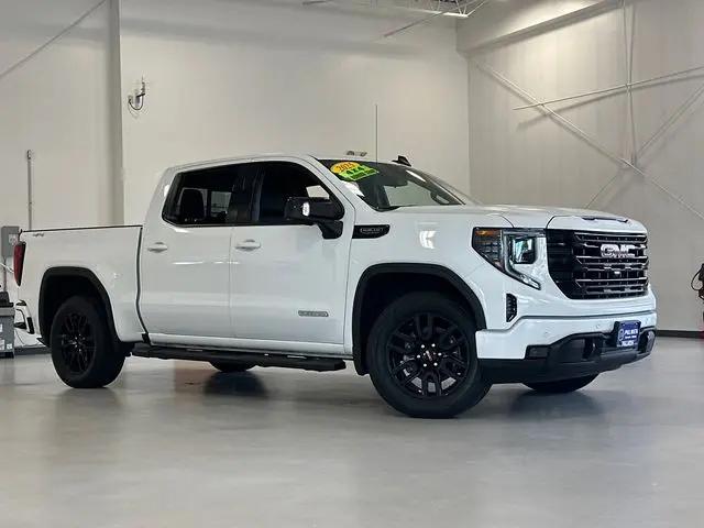 2025 GMC Sierra 1500 4WD Crew Cab Short Box Elevation with 3SB for sale in Kenosha, WI