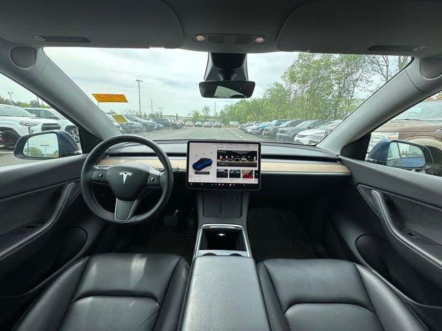 2022 Tesla Model Y Long Range Dual Motor All-Wheel Drive