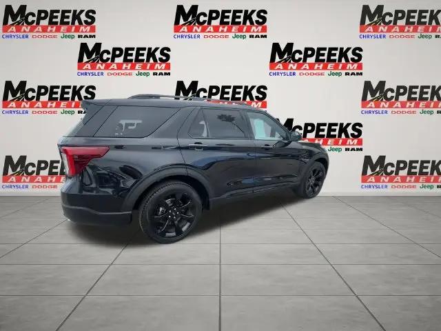 2024 Ford Explorer ST-Line