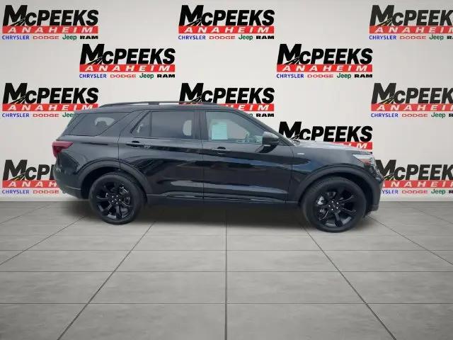 2024 Ford Explorer ST-Line