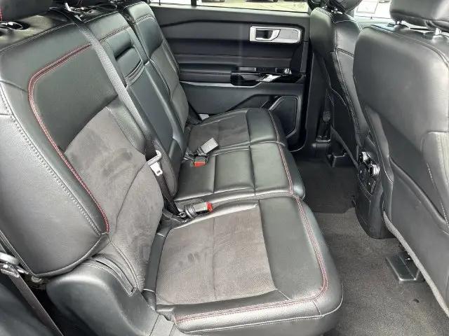 2024 Ford Explorer ST-Line