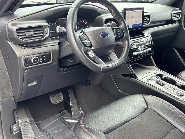 2024 Ford Explorer ST-Line