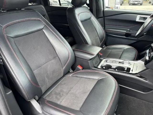 2024 Ford Explorer ST-Line