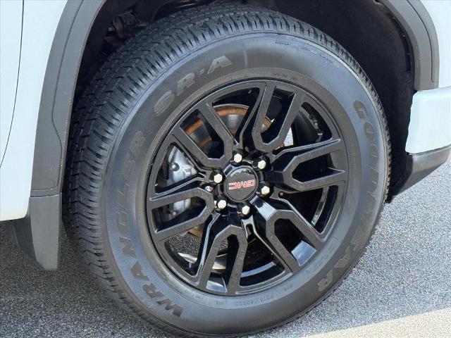 2023 GMC Sierra 1500 4WD Crew Cab Short Box Elevation with 3SB