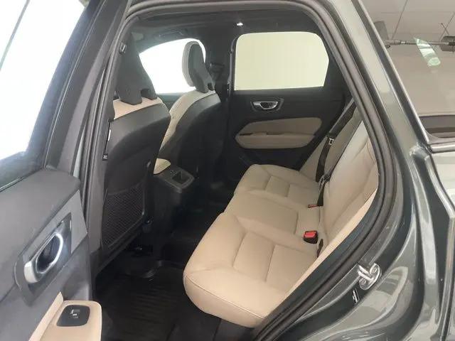 2026 Volvo XC60 B5 Core