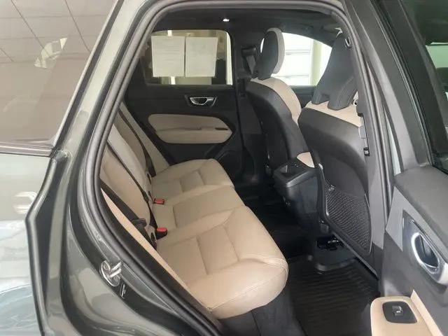 2026 Volvo XC60 B5 Core