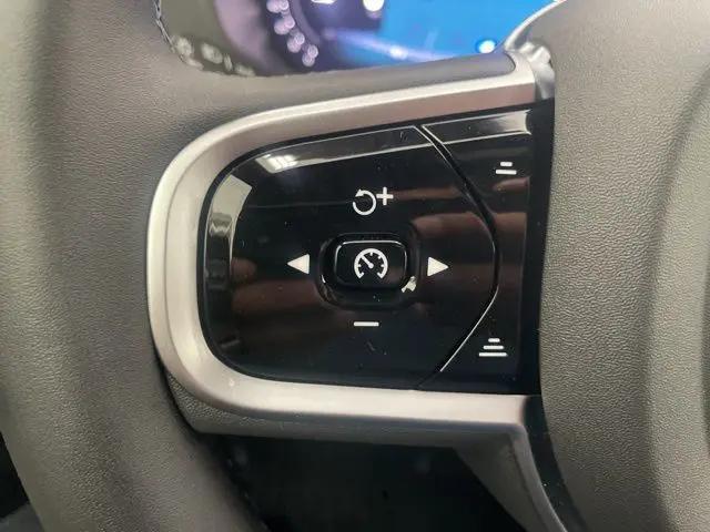 2026 Volvo XC60 B5 Core