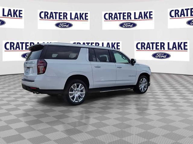 2022 Chevrolet Suburban 4WD High Country
