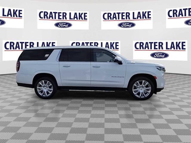 2022 Chevrolet Suburban 4WD High Country