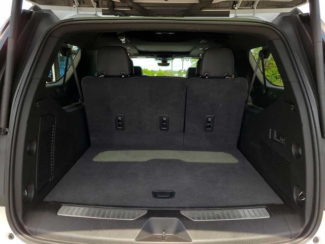 2022 Chevrolet Suburban 4WD High Country