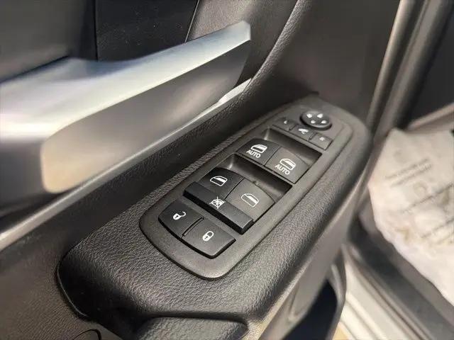 2022 Ram 1500 Big Horn Quad Cab 4x4 6'4" Box