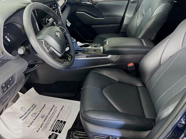 2026 Toyota Highlander Hybrid Limited