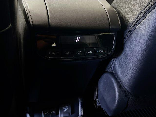 2026 Toyota Highlander Hybrid Limited