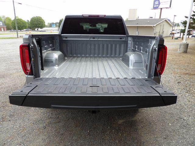 2025 GMC Sierra 1500 4WD Crew Cab Short Box SLT