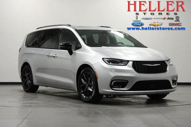 2026 Chrysler Pacifica Limited for sale in El Paso, IL