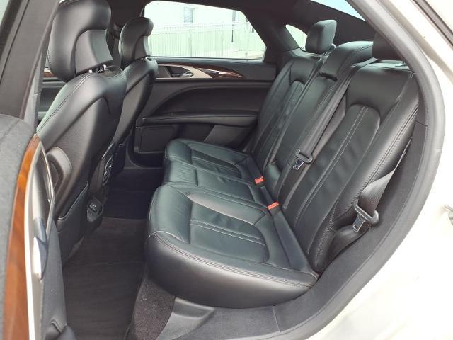 2017 Lincoln MKZ Select