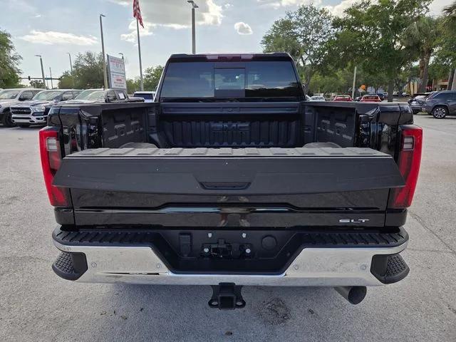 2024 GMC Sierra 2500HD 4WD Crew Cab Standard Bed SLT