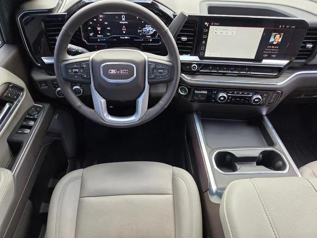 2024 GMC Sierra 2500HD 4WD Crew Cab Standard Bed SLT