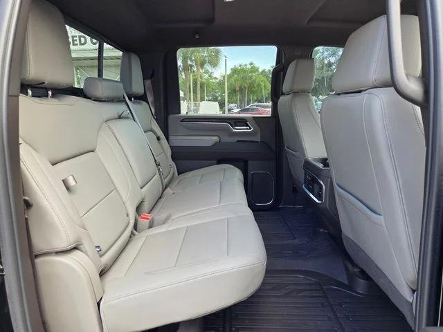 2024 GMC Sierra 2500HD 4WD Crew Cab Standard Bed SLT