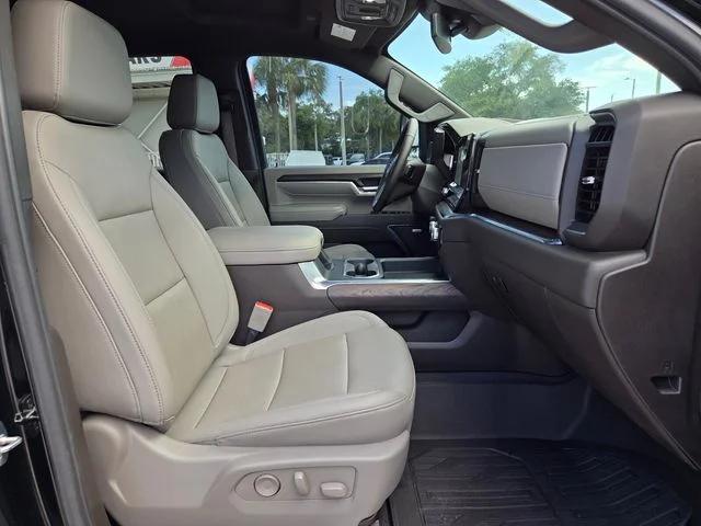 2024 GMC Sierra 2500HD 4WD Crew Cab Standard Bed SLT