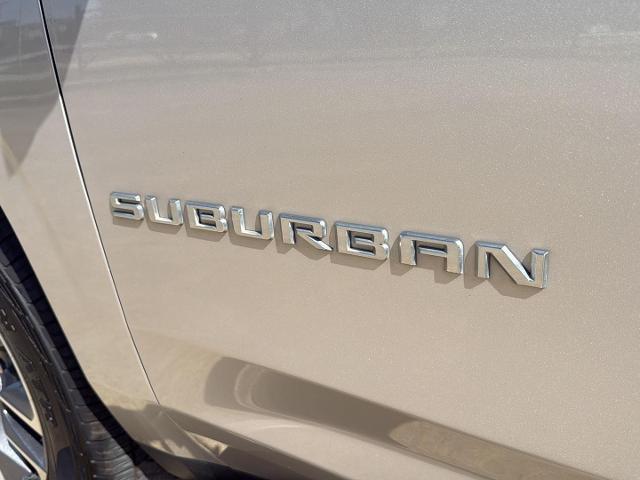 2022 Chevrolet Suburban 2WD LT