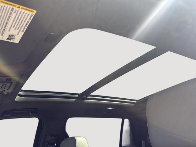 2022 Chevrolet Suburban 2WD LT