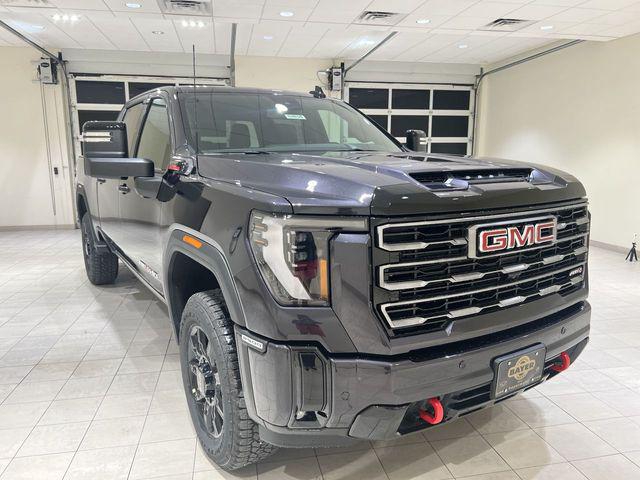 2025 GMC Sierra 2500HD 4WD Crew Cab Standard Bed AT4