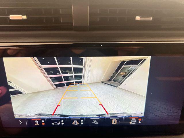 2025 GMC Sierra 2500HD 4WD Crew Cab Standard Bed AT4