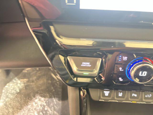 2025 GMC Sierra 2500HD 4WD Crew Cab Standard Bed AT4