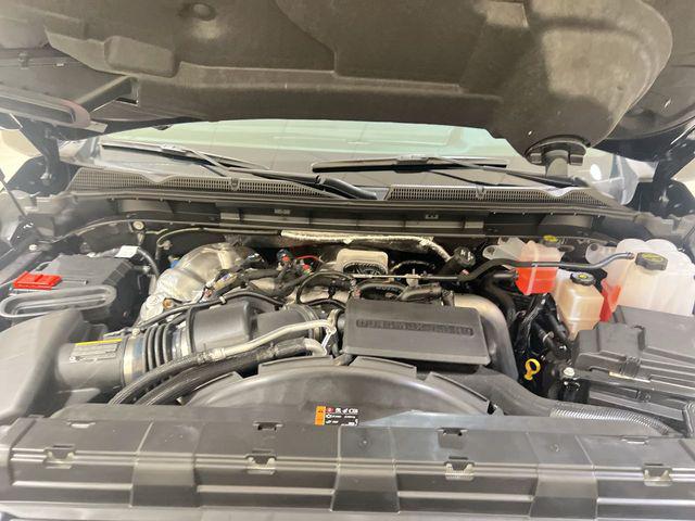 2025 GMC Sierra 2500HD 4WD Crew Cab Standard Bed AT4
