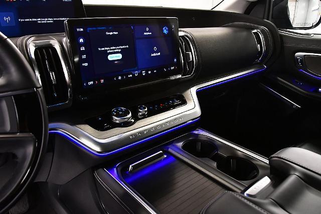 2025 Ford Expedition Platinum MAX