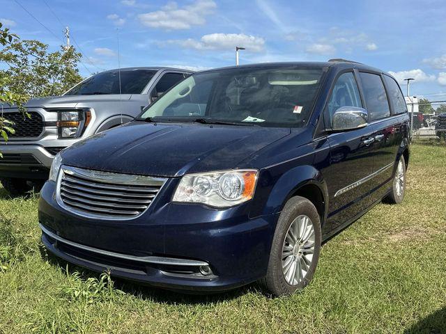 2016 Chrysler Town & Country Touring-L
